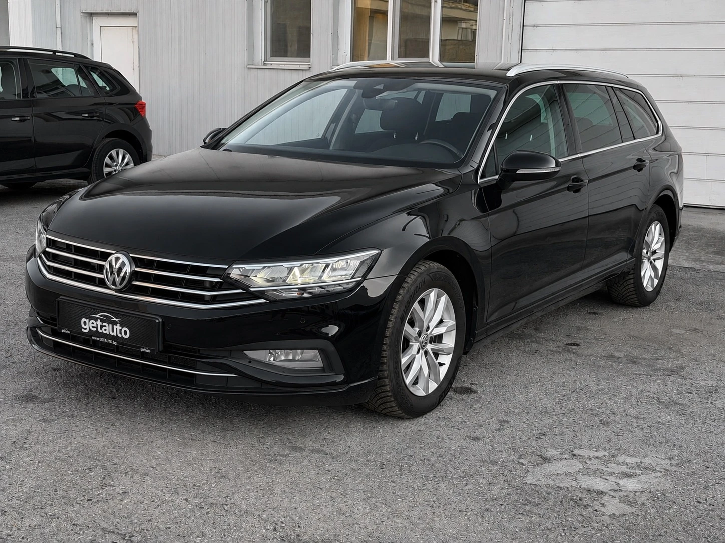 VW Passat 2.0 TDI-150кс-Facelift-Автомат-Дигитално табло-Лед, снимка 2 - Автомобили и джипове - 54669944