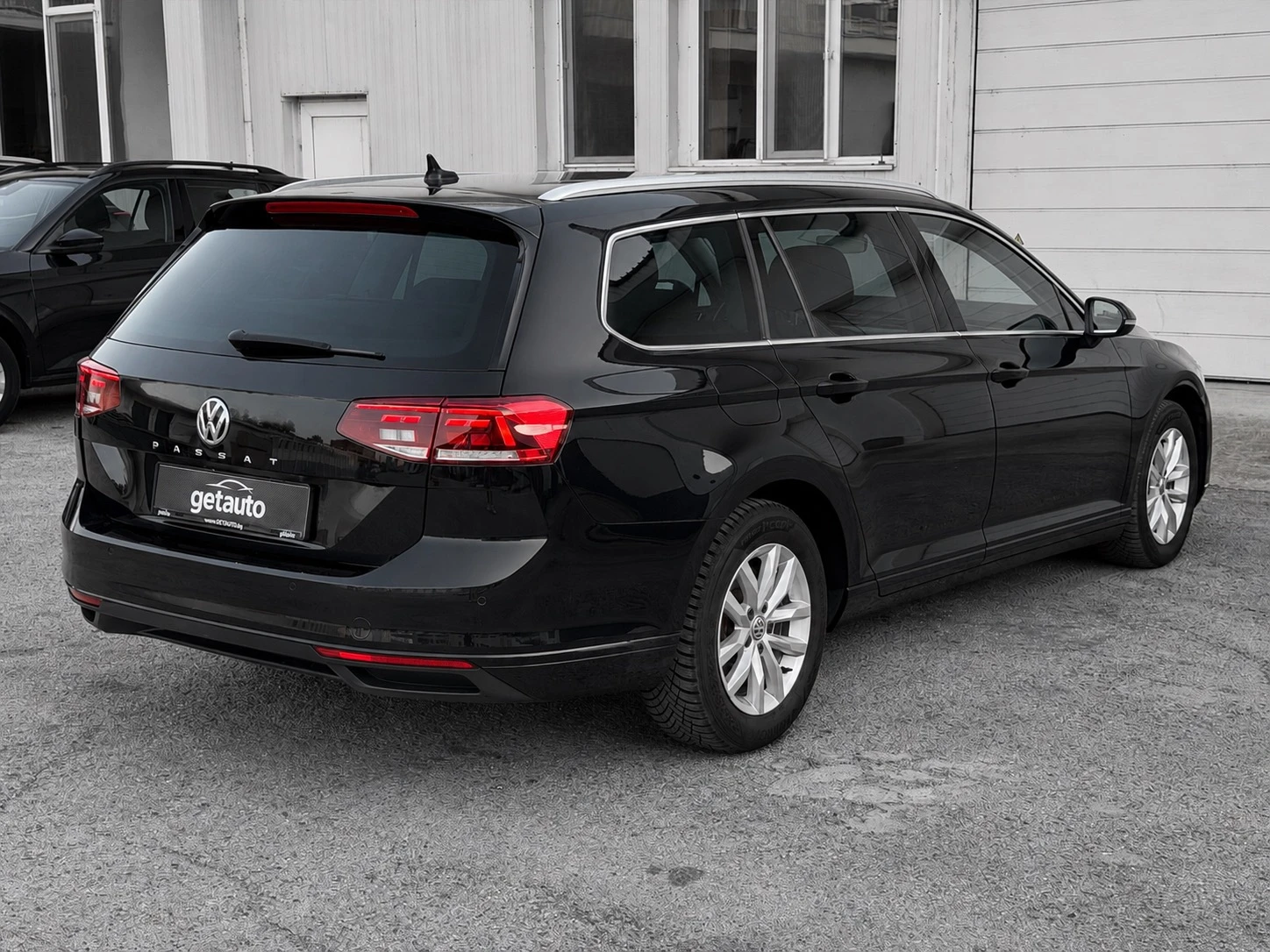 VW Passat 2.0 TDI-150кс-Facelift-Автомат-Дигитално табло-Лед, снимка 6 - Автомобили и джипове - 54669944