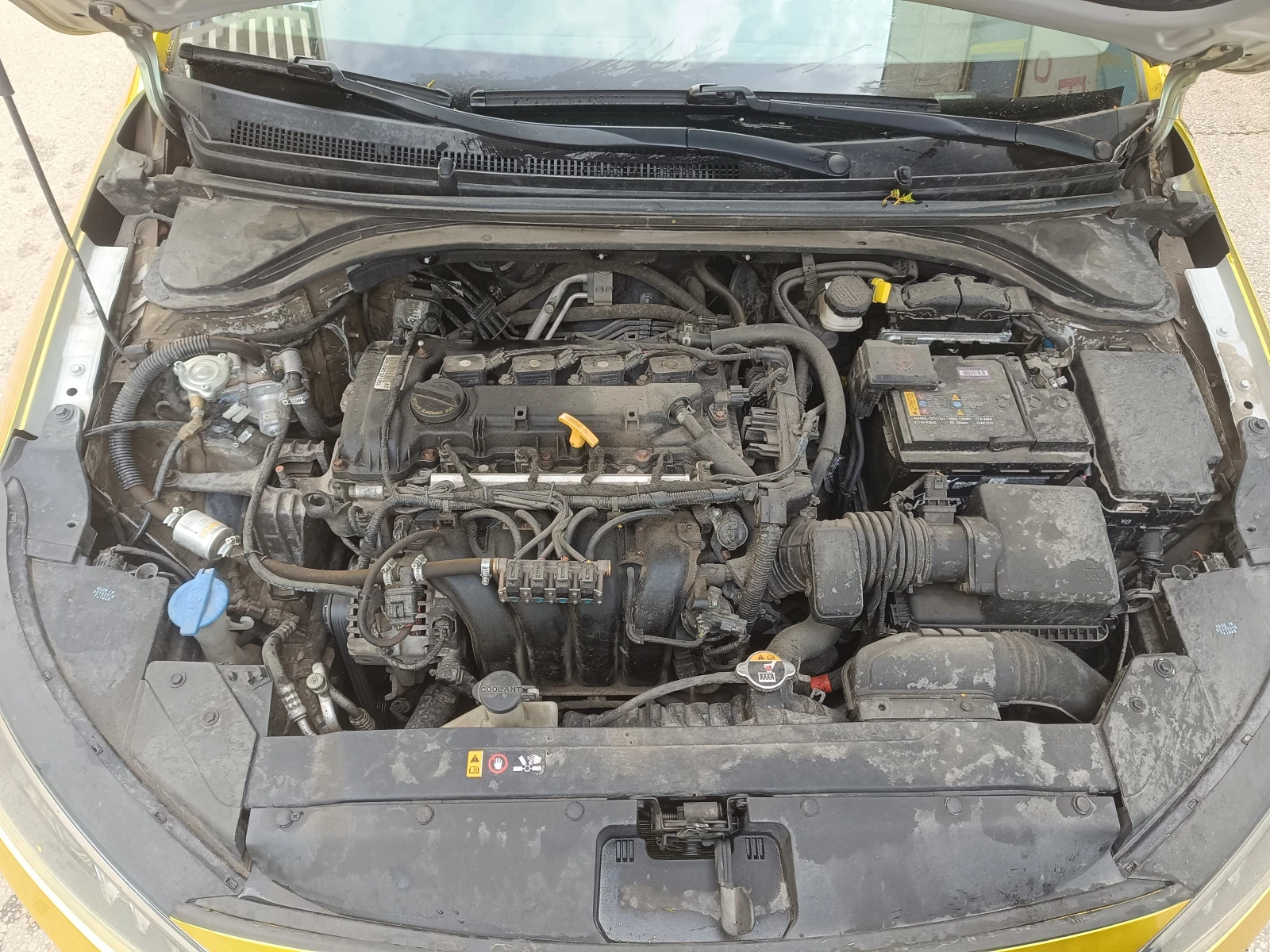 Hyundai Elantra, снимка 5 - Автомобили и джипове - 54758189