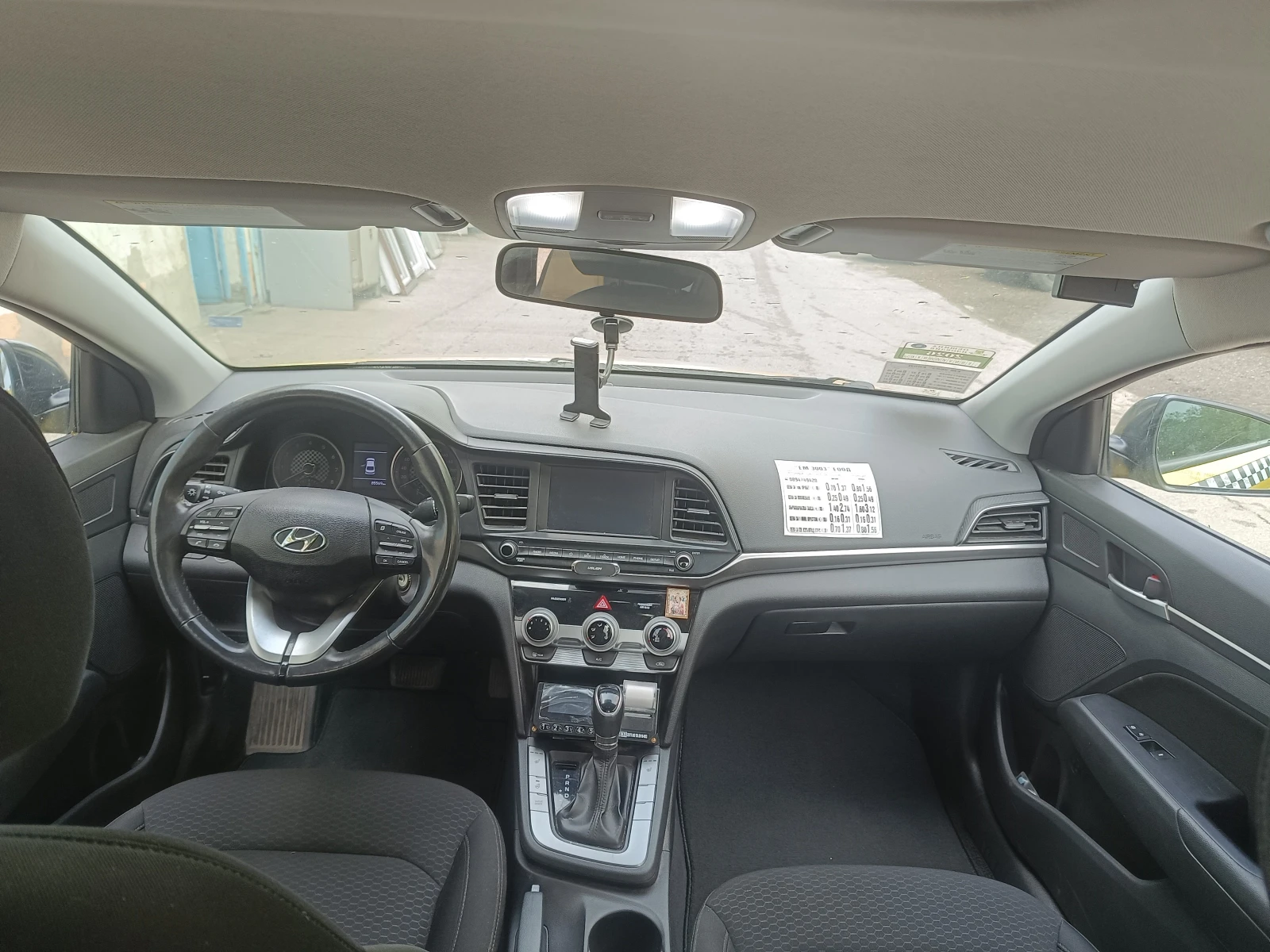 Hyundai Elantra, снимка 6 - Автомобили и джипове - 54758189