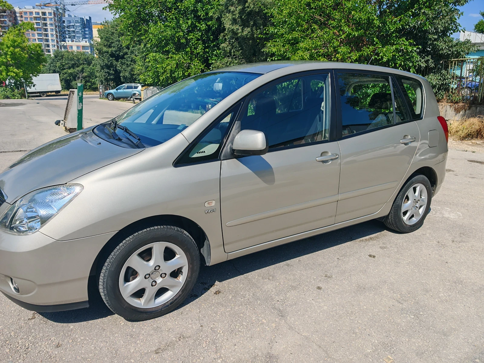 Toyota Corolla verso, снимка 2 - Автомобили и джипове - 55273495