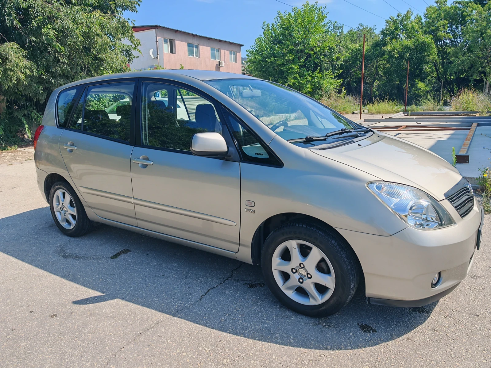 Toyota Corolla verso, снимка 3 - Автомобили и джипове - 55273495