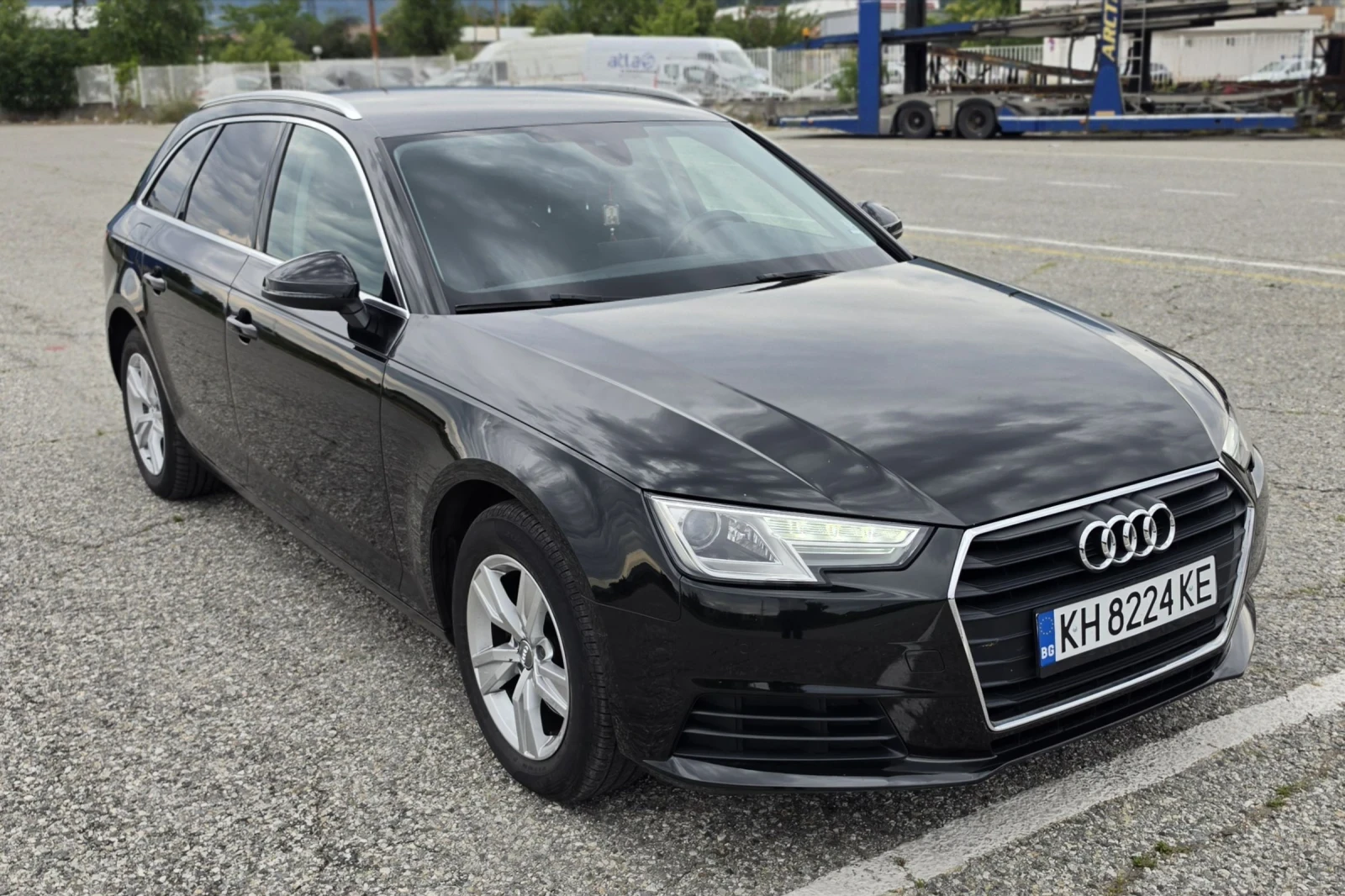 Audi A4 2.0 TDI TOP, снимка 4 - Автомобили и джипове - 55314577