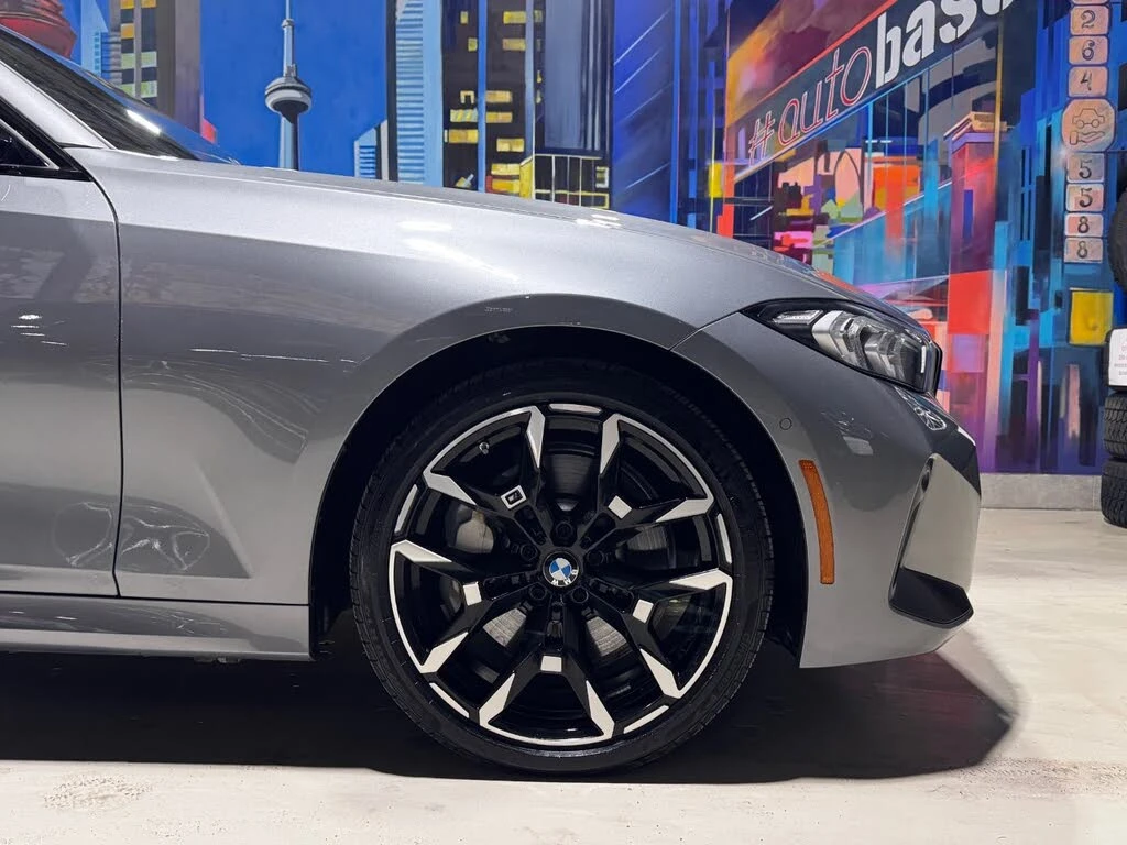 BMW 330 xDrive | Harman Kardon | CLEAN CARFAX, снимка 6 - Автомобили и джипове - 55944132