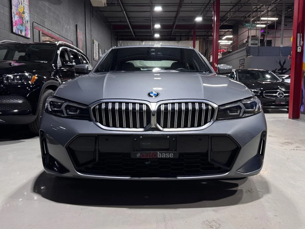 BMW 330 xDrive | Harman Kardon | CLEAN CARFAX, снимка 5 - Автомобили и джипове - 55944132