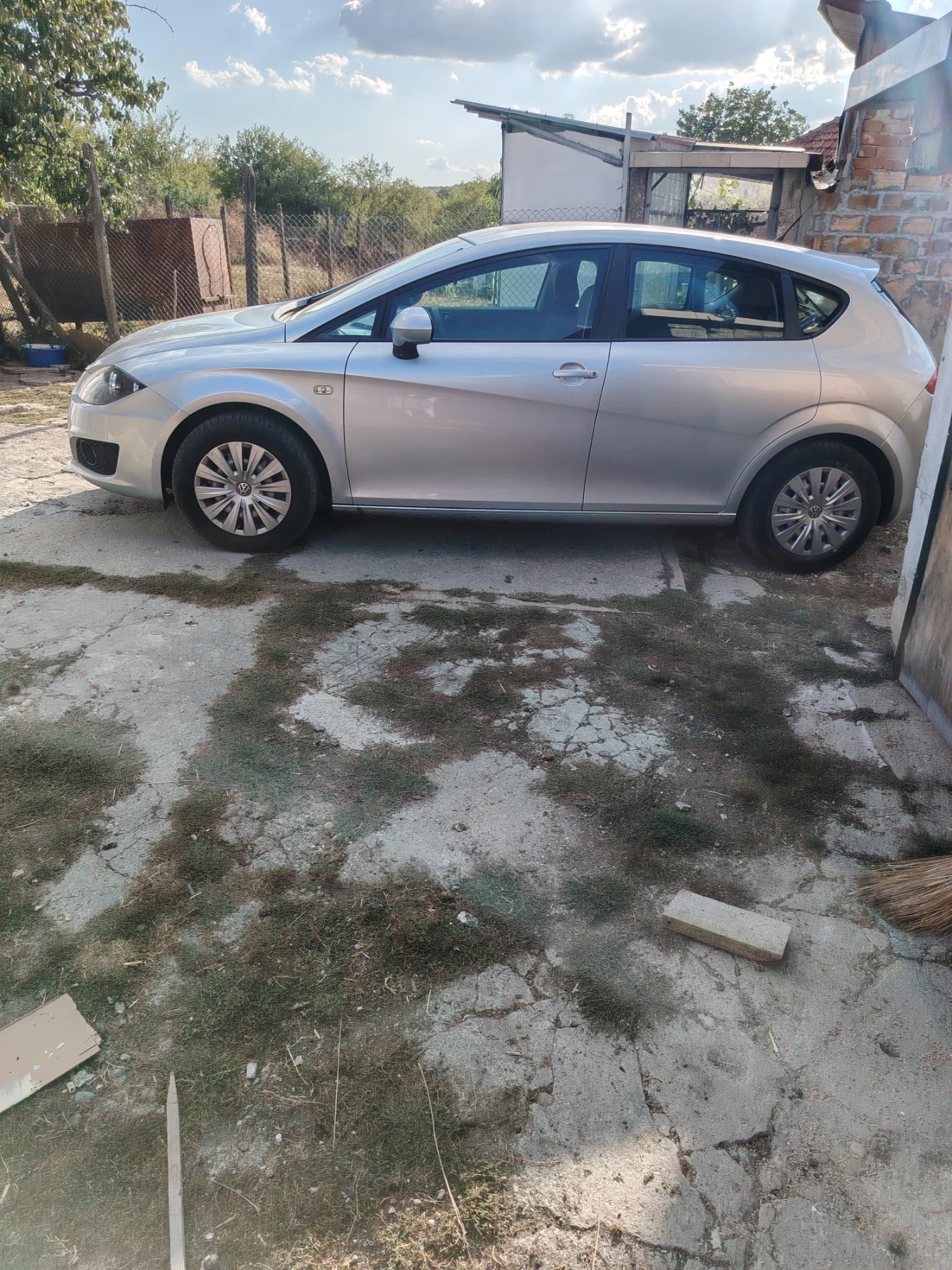 Seat Leon, снимка 3 - Автомобили и джипове - 55991075