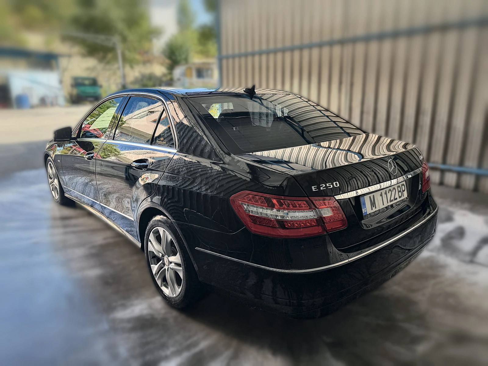 Mercedes-Benz E 250, снимка 3 - Автомобили и джипове - 56152282