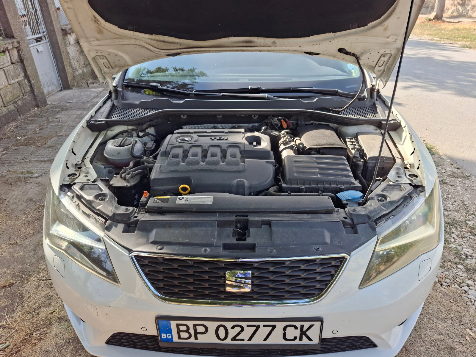 Seat Leon Style , снимка 13 - Автомобили и джипове - 56465330