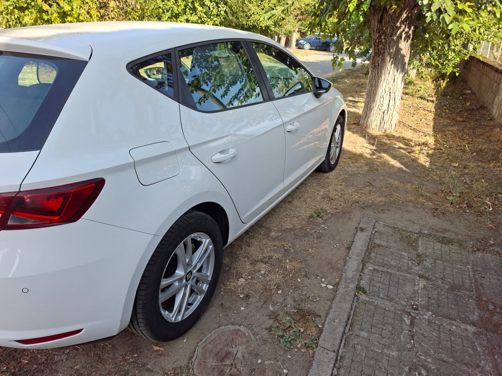 Seat Leon Style , снимка 5 - Автомобили и джипове - 56465330
