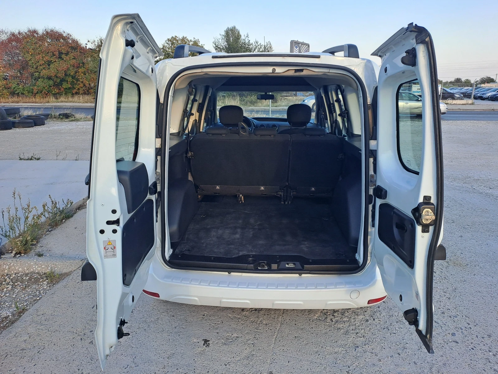 Dacia Dokker 1, 6i, 102��, ���, ����6 | Mobile.bg � ����������� 10