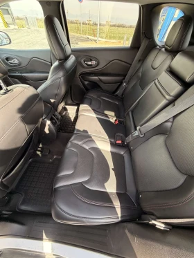 Jeep Cherokee Trailhawk - 16700 € / 32662.36 лв. - 41365191 9