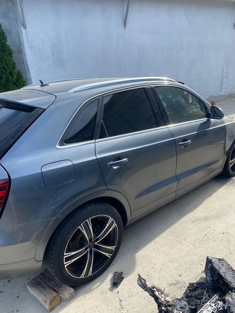 Audi Q3 2.0 TDI QUATTRO ТЕГЛИЧ, снимка 3 - Автомобили и джипове - 42317273