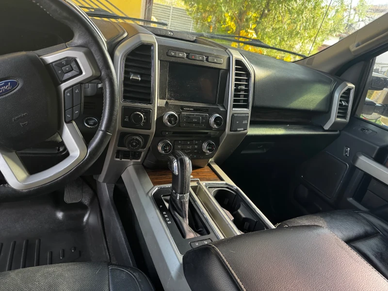 Ford F150 3.5 Lariat 10 скорости Панорама!!!, снимка 8 - Автомобили и джипове - 52387791