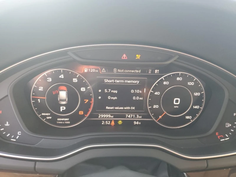 Audi Q5 Premium Plus / 2.0 TFSI / CarPlay / Кожа / Пано. /, снимка 9 - Автомобили и джипове - 52420645