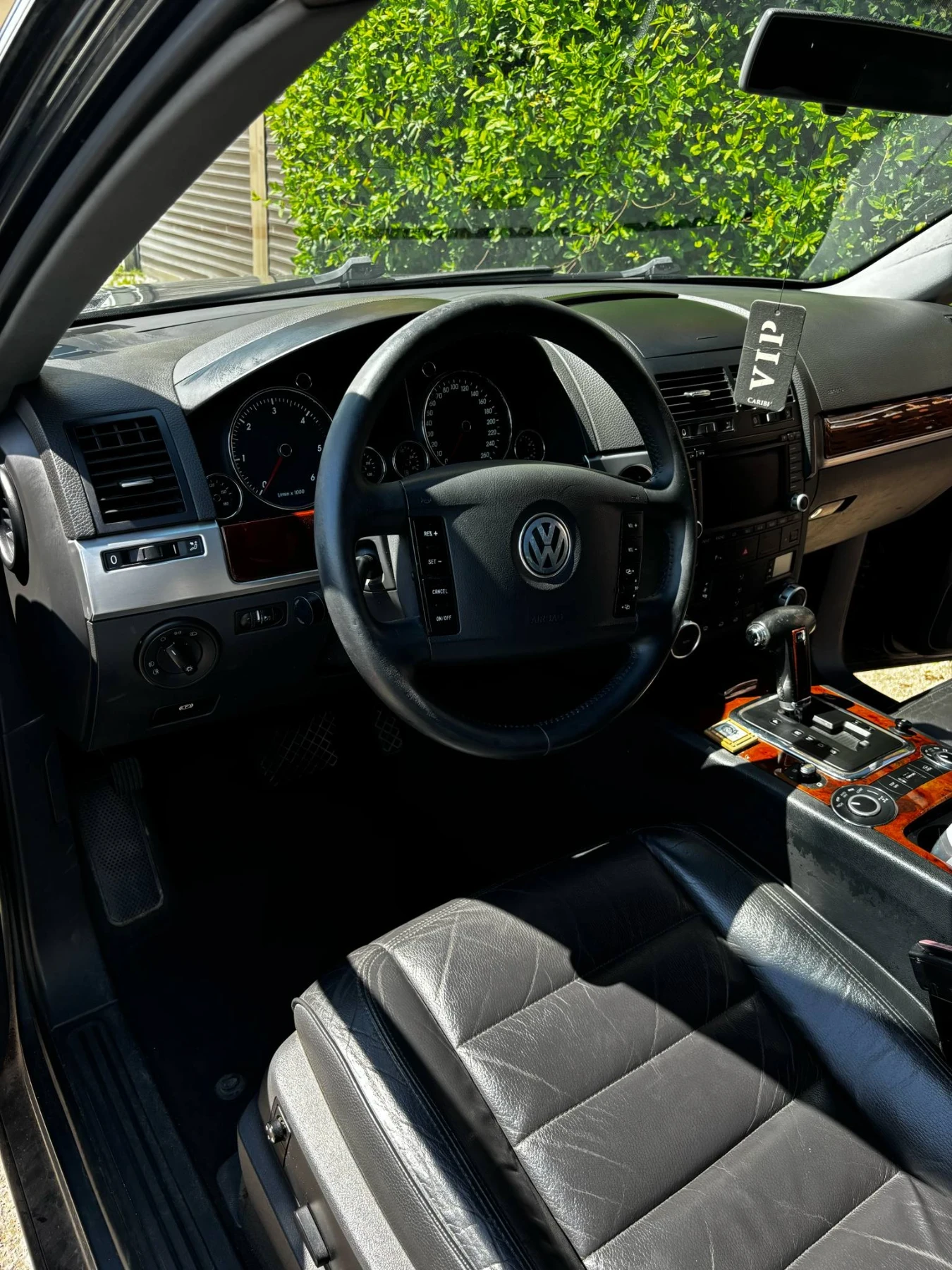 VW Touareg 2.5 - изображение 5