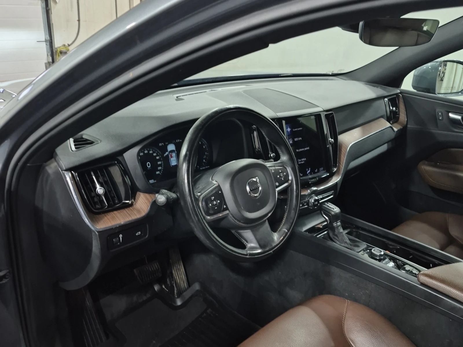 Volvo XC60 MOMENTUM * CARFAX * АвтоКредит * Цена до България* - изображение 9