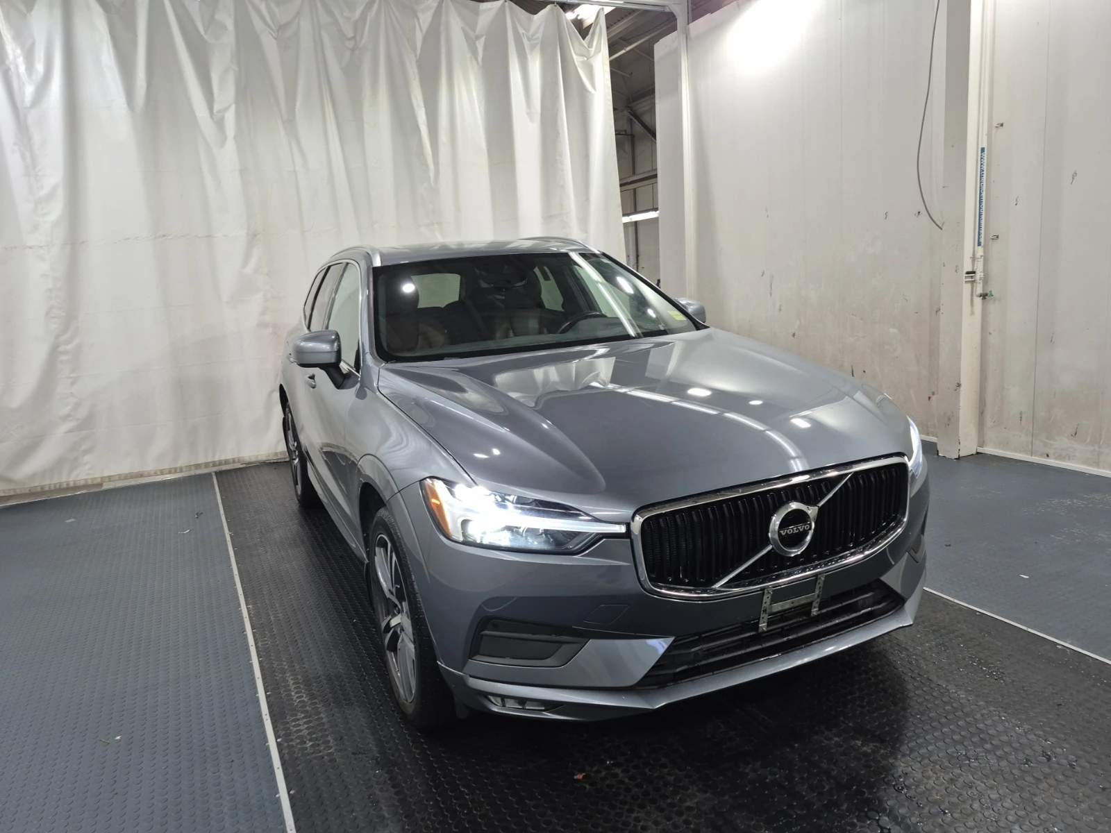 Volvo XC60 MOMENTUM * CARFAX * АвтоКредит * Цена до България* - изображение 2