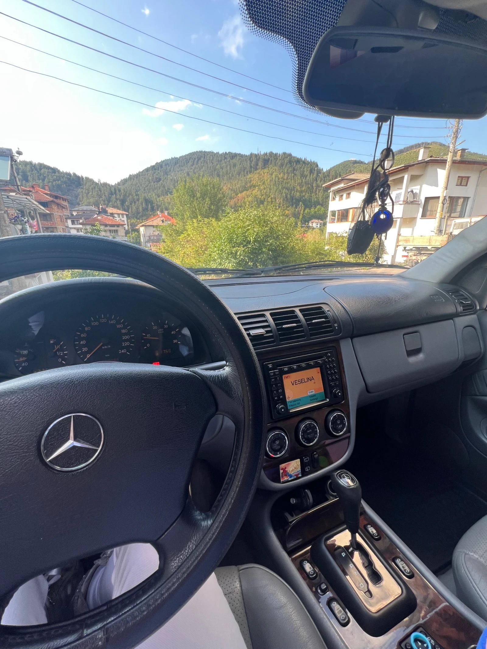 Mercedes-Benz ML 270  - изображение 9
