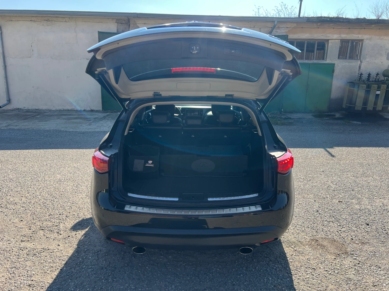 Infiniti QX70 3.7 - изображение 5