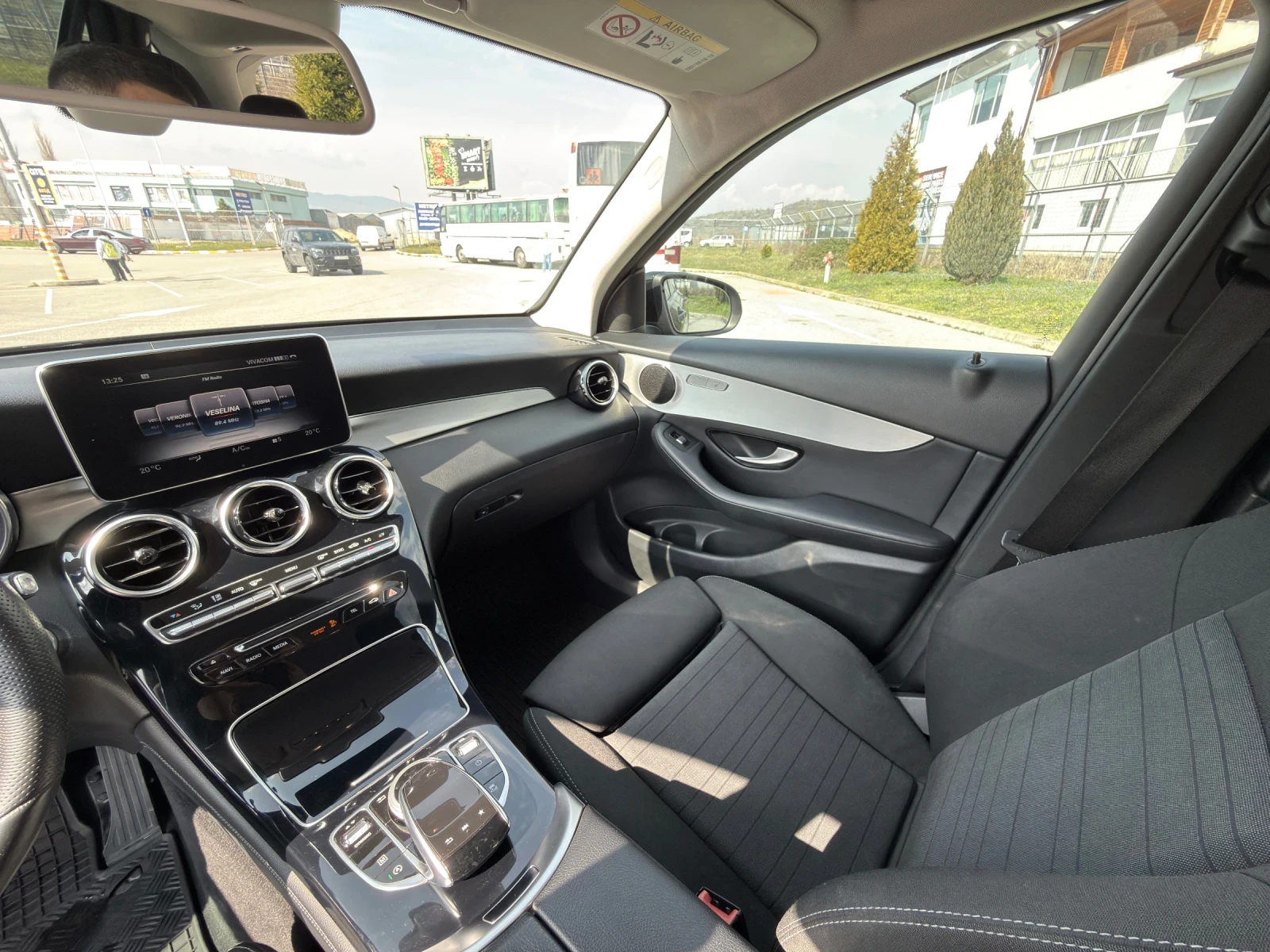 Mercedes-Benz GLC 250 4MATIC - изображение 10