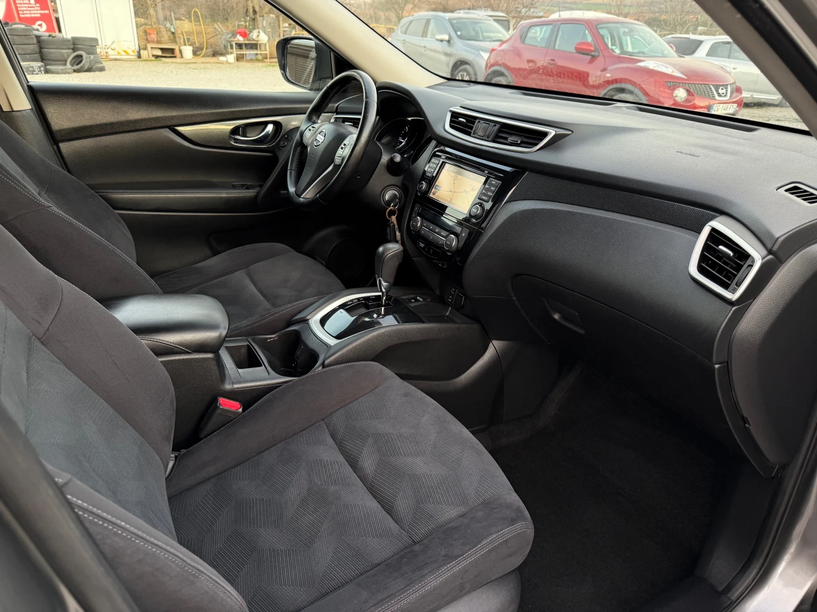 Nissan X-trail 1.6 DCI , снимка 10 - Автомобили и джипове - 53811559