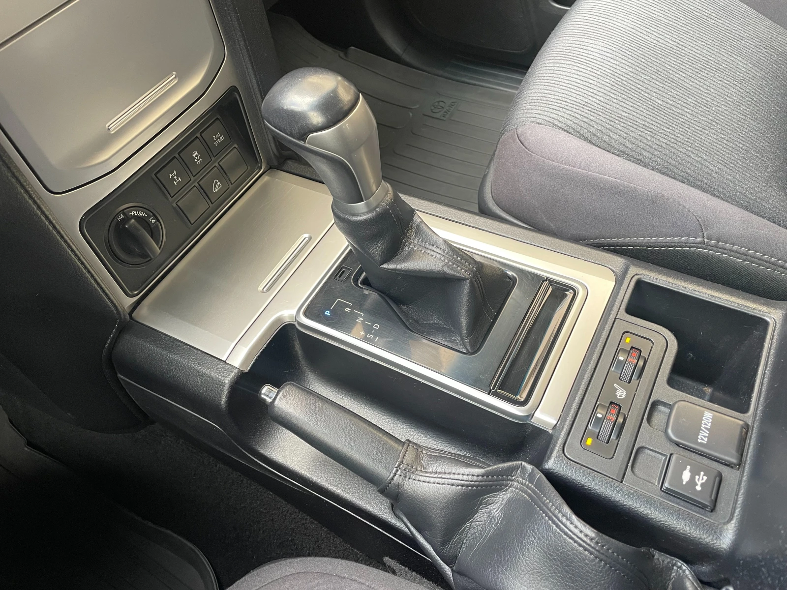 Toyota Land cruiser 2.8 D-4D J150 Facelift- в Гаранция, снимка 11 - Автомобили и джипове - 53822621