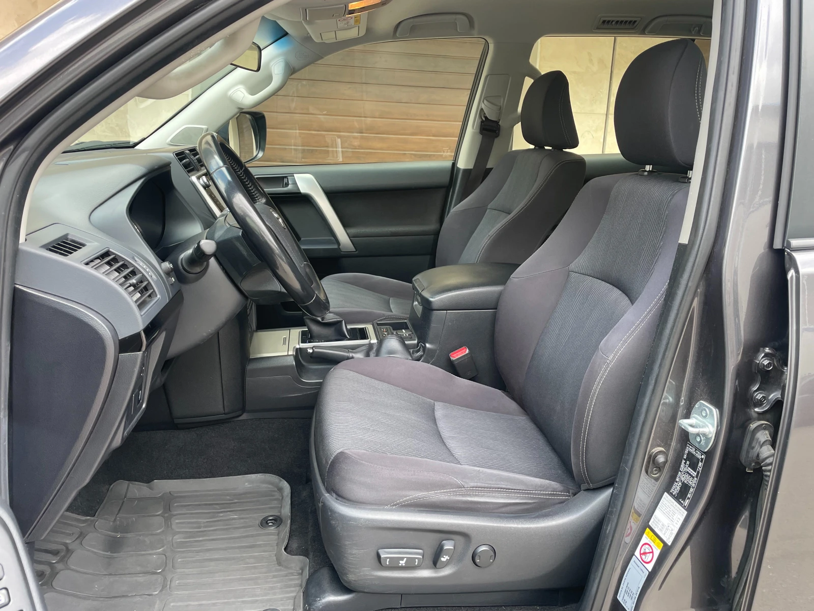 Toyota Land cruiser 2.8 D-4D J150 Facelift- в Гаранция, снимка 5 - Автомобили и джипове - 53822621