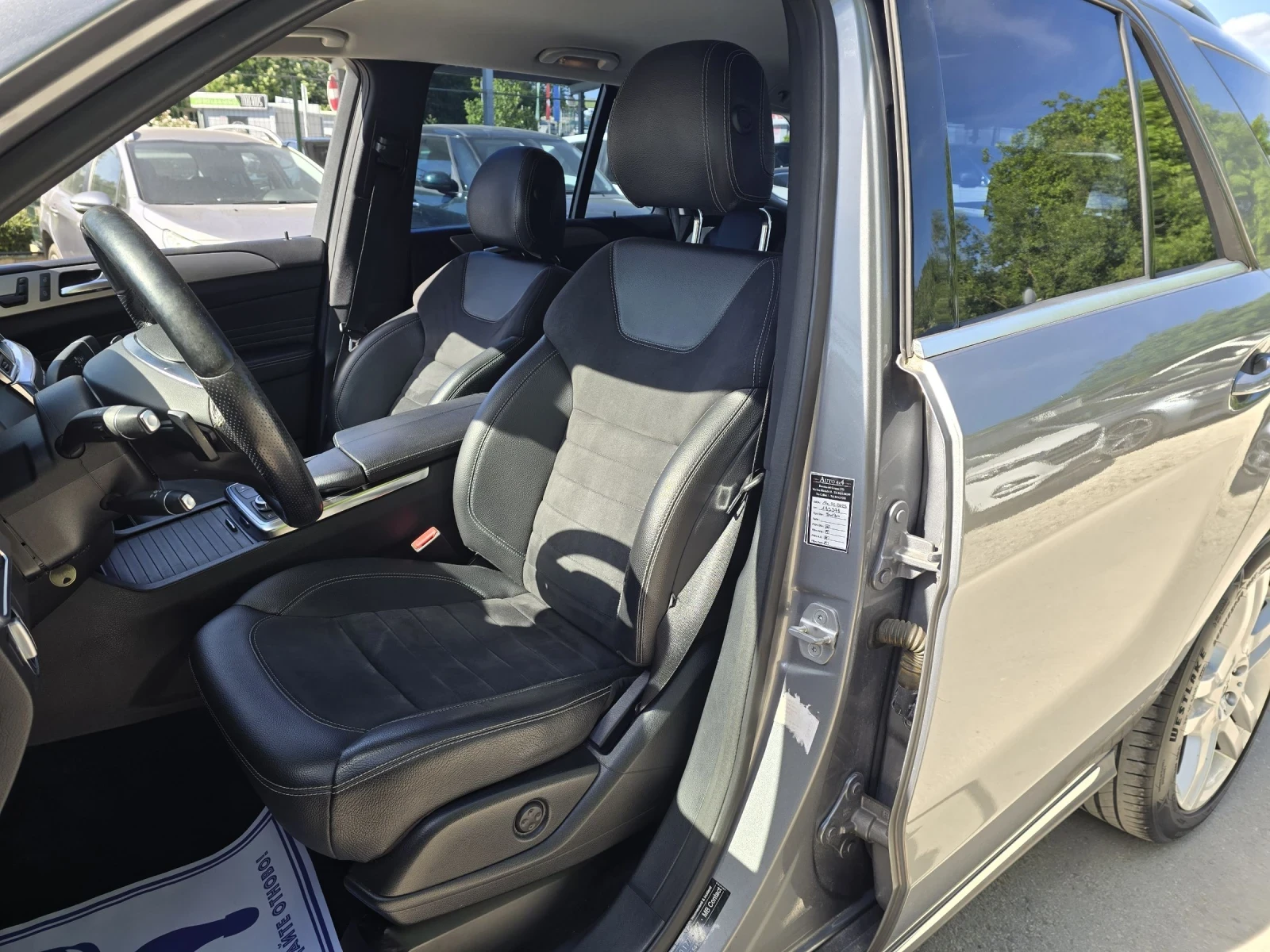Mercedes-Benz ML 250 D 204к.с Sport 4MATIC , снимка 9 - Автомобили и джипове - 54713428
