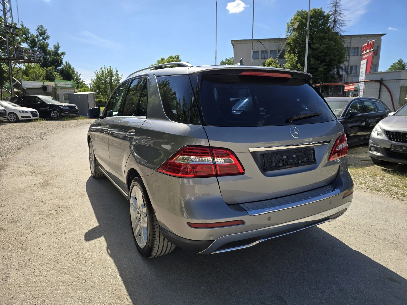 Mercedes-Benz ML 250 D 204к.с Sport 4MATIC , снимка 3 - Автомобили и джипове - 54713428