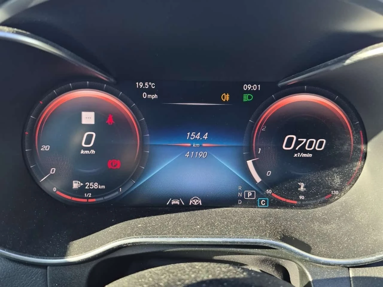Mercedes-Benz GLC 300 DISTRONIC| AMBIENT| ПАМЕТ| 2 КЛЮЧА| , снимка 9 - Автомобили и джипове - 56196481