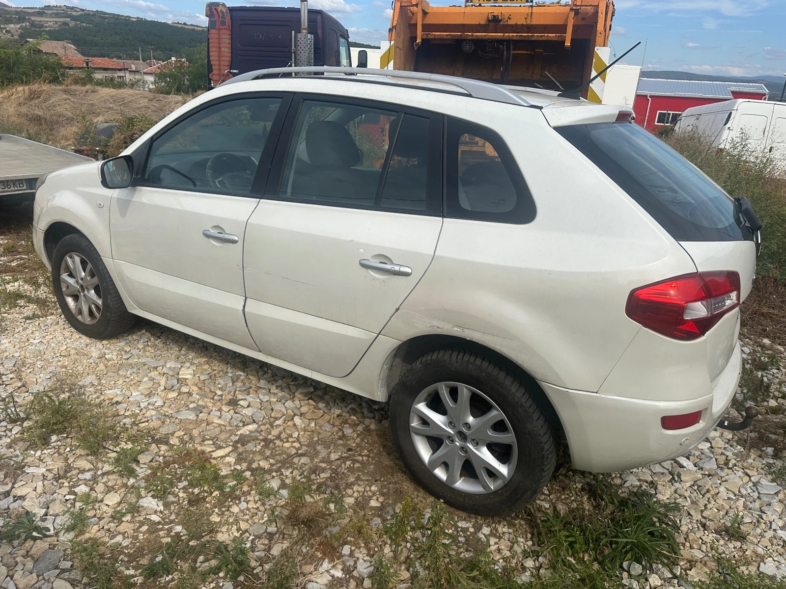Renault Koleos 2.0 DCI 4x4, снимка 5 - Автомобили и джипове - 56420952
