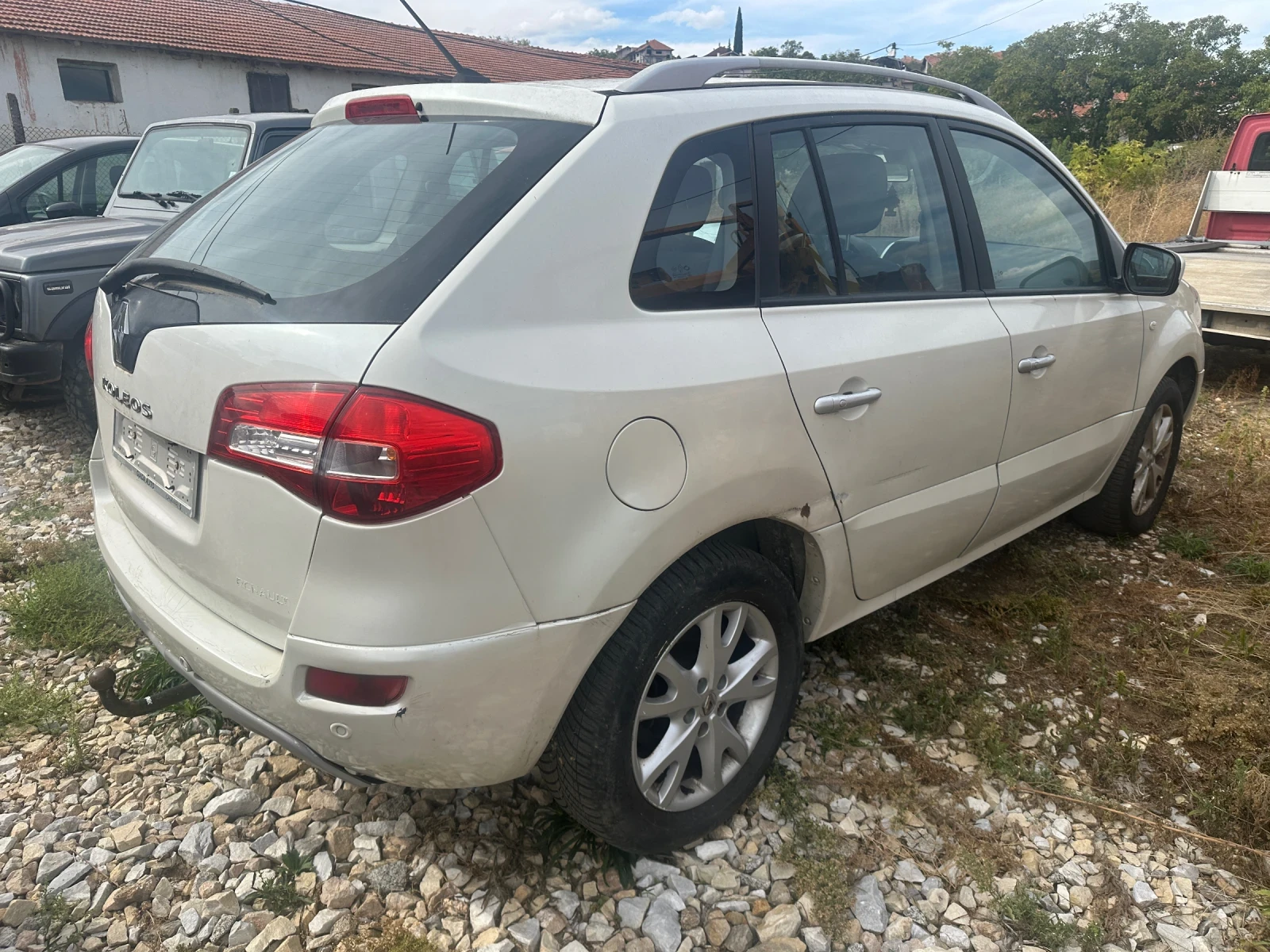 Renault Koleos 2.0 DCI 4x4, снимка 4 - Автомобили и джипове - 56420952