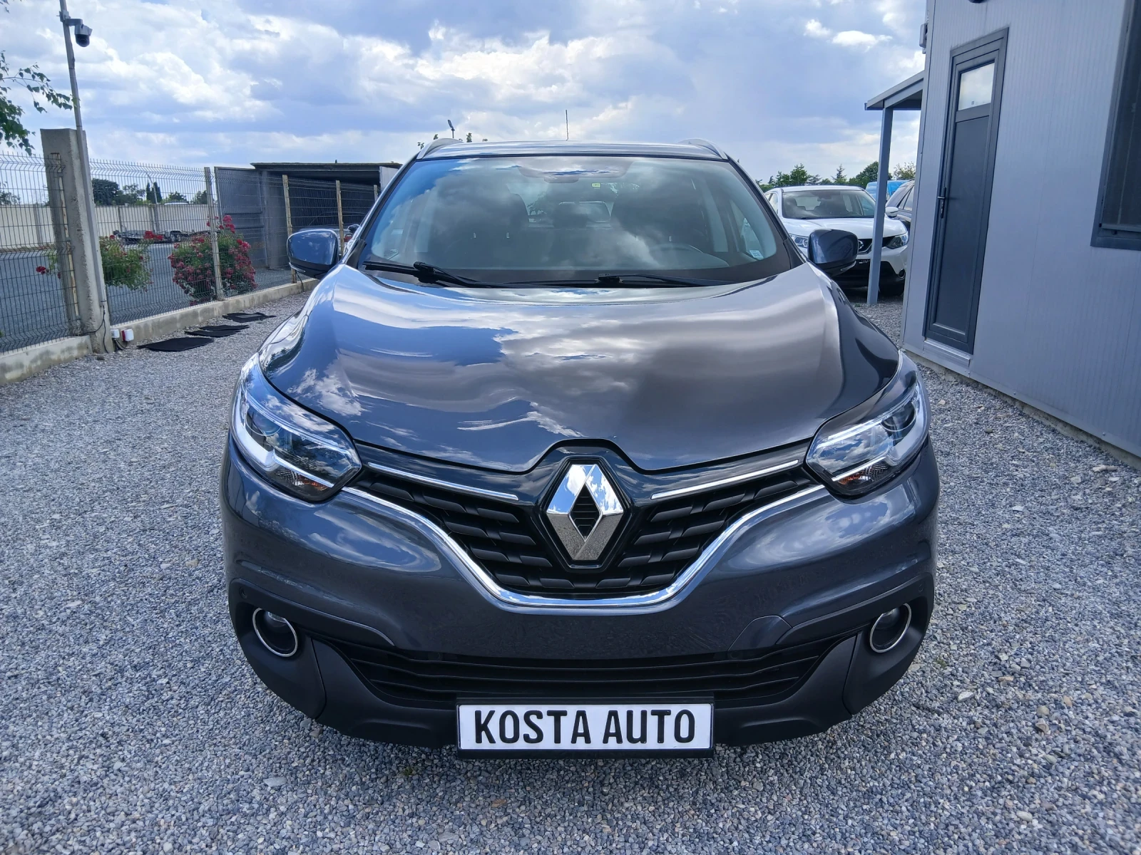 Renault Kadjar КАТО НОВА АВТОМАТ, снимка 9 - Автомобили и джипове - 56652593