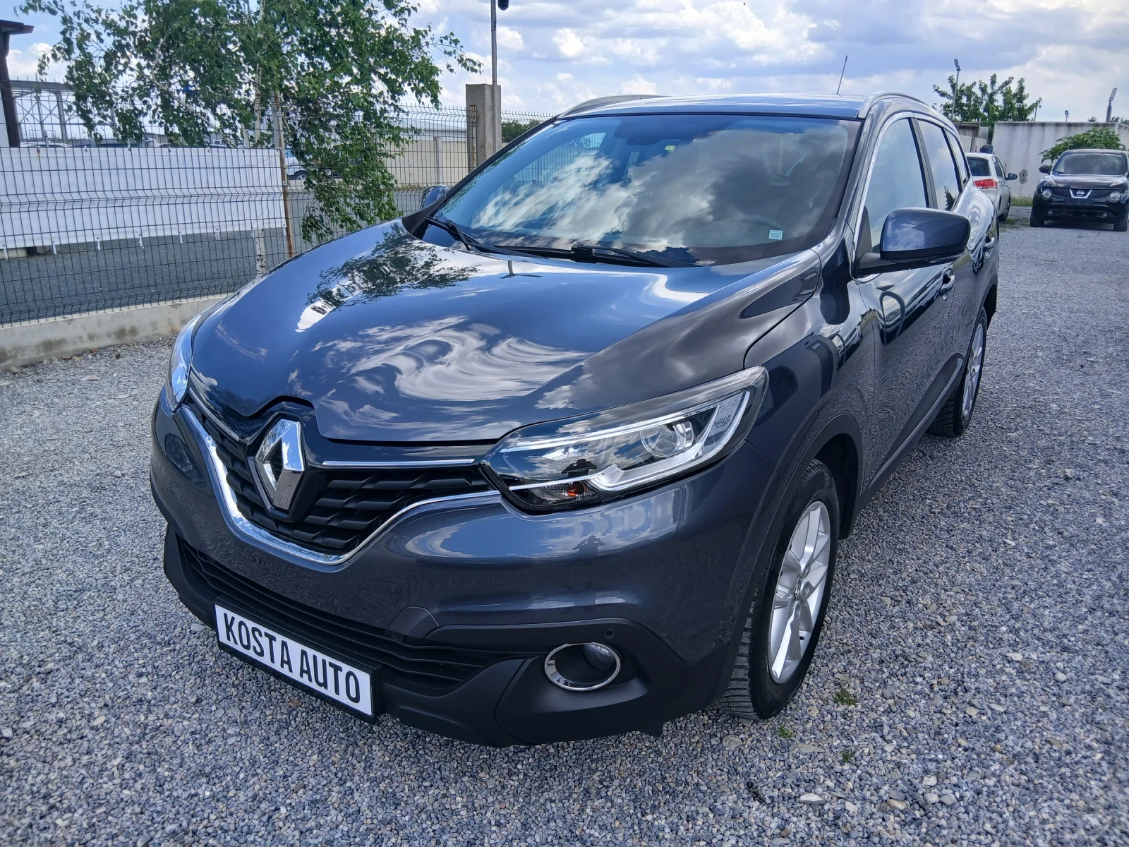 Renault Kadjar КАТО НОВА АВТОМАТ, снимка 8 - Автомобили и джипове - 56652593