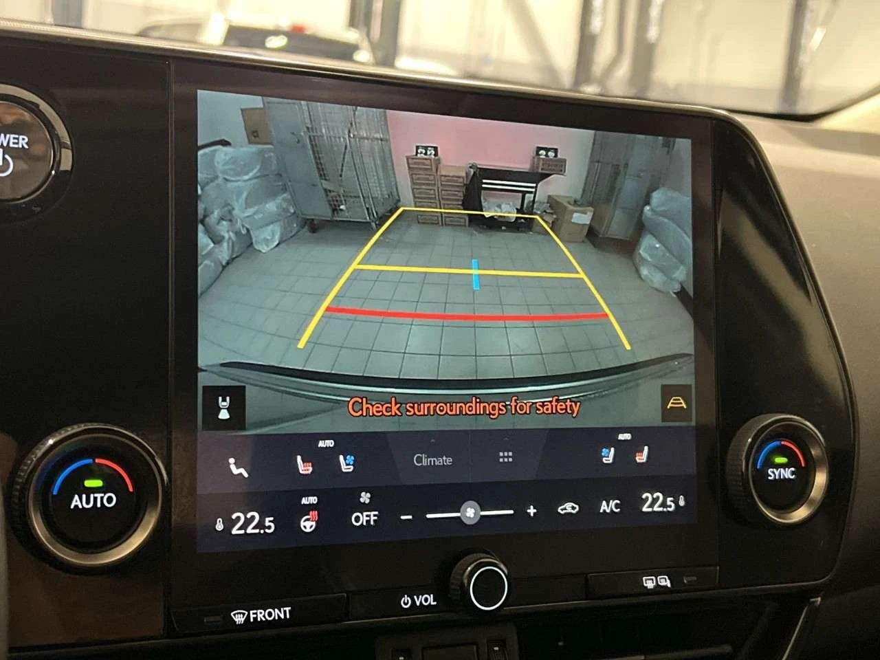 Lexus NX Premium, снимка 16 - Автомобили и джипове - 56714318
