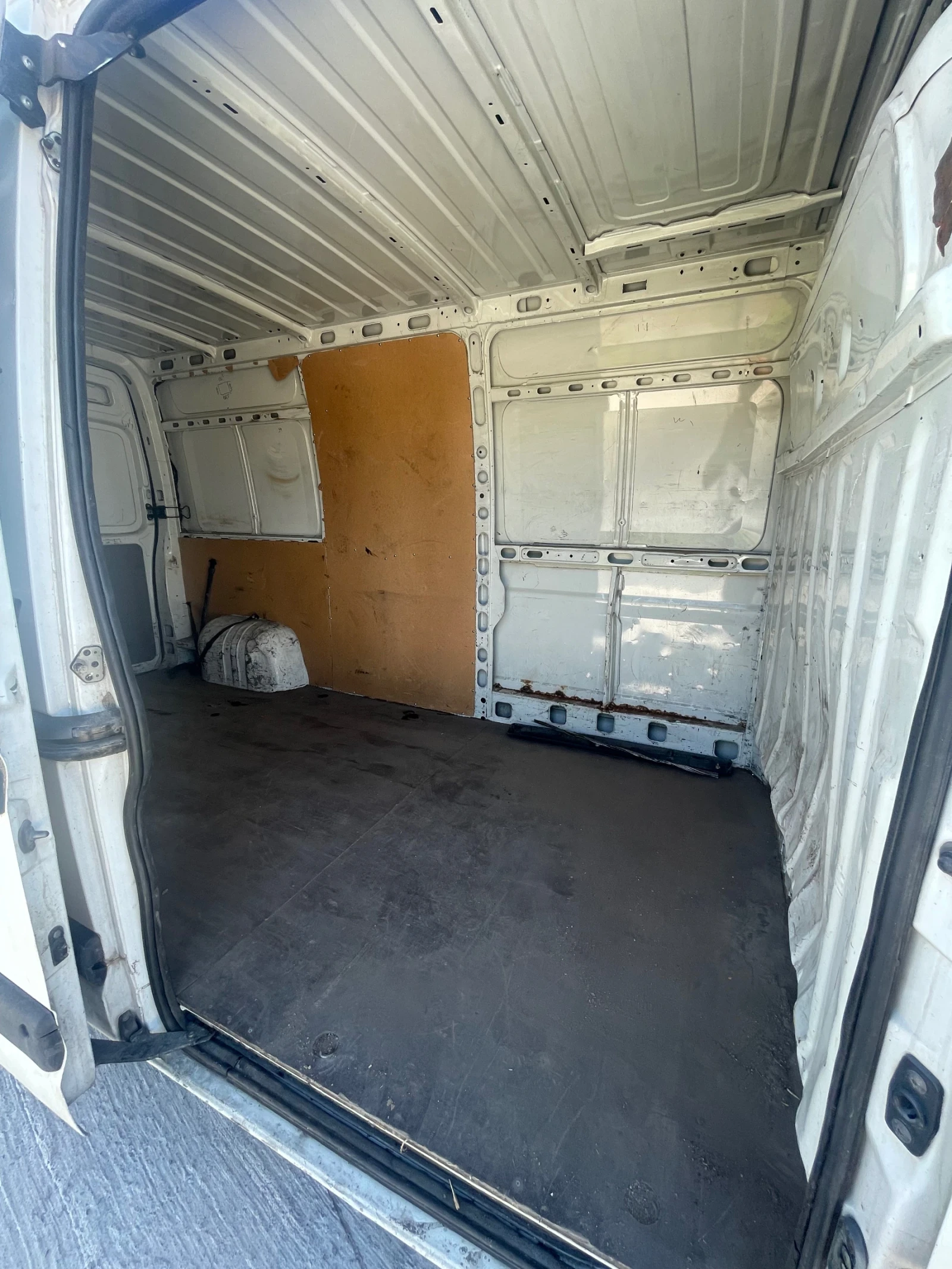 Renault Master 2.5dci-120к.с. - изображение 8