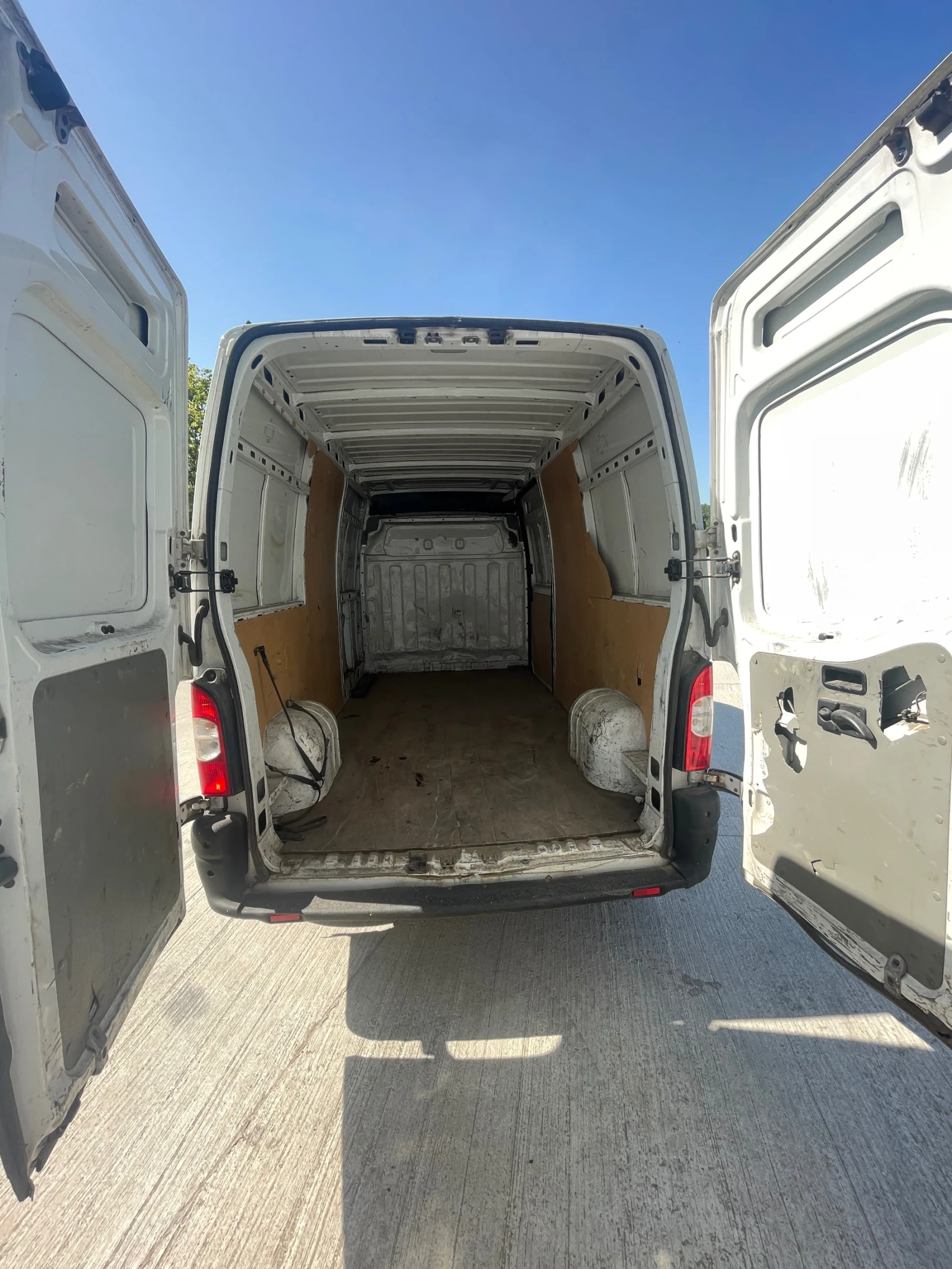 Renault Master 2.5dci-120к.с. - изображение 7
