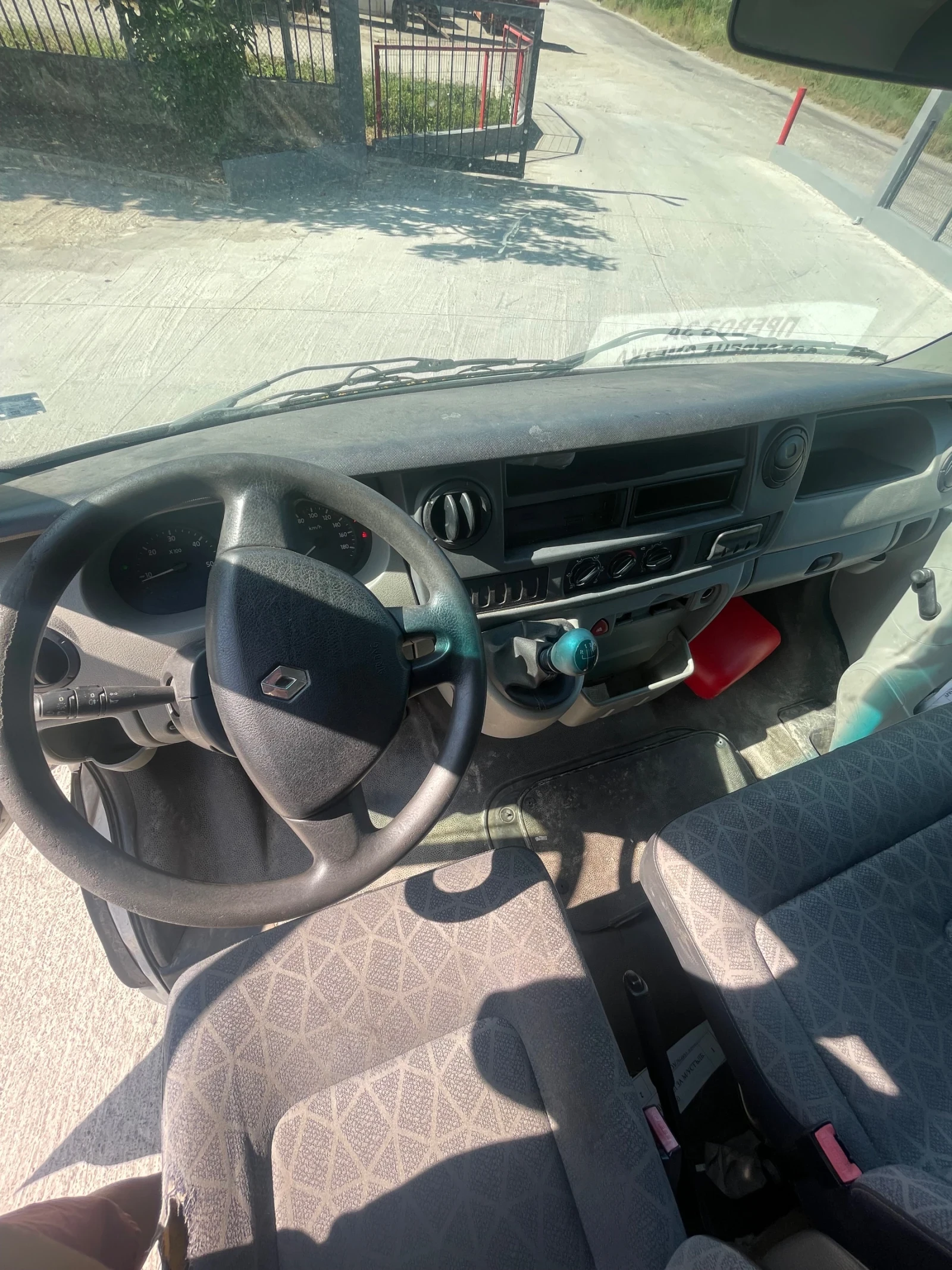 Renault Master 2.5dci-120к.с. - изображение 10