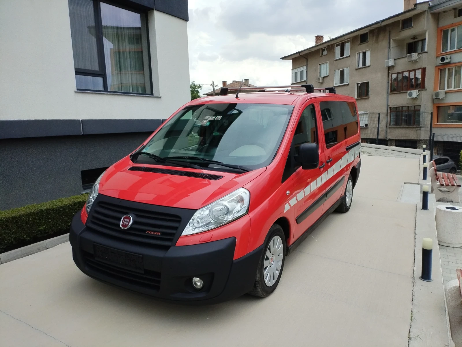 Fiat Scudo 2.0 M-JET 140hp 6ск Климатик 9 места Печка Макси , снимка 17 - Бусове и автобуси - 55655289