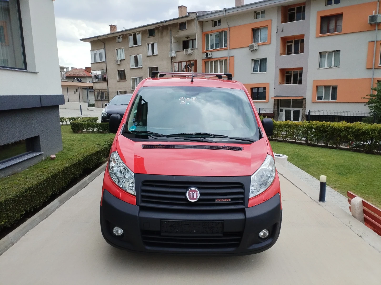 Fiat Scudo 2.0 M-JET 140hp 6ск Климатик 9 места Печка Макси , снимка 2 - Бусове и автобуси - 55655289