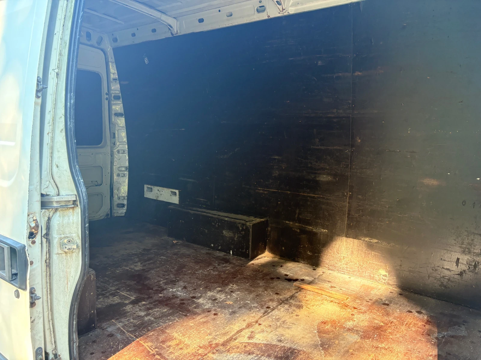 Iveco Daily 35S18, снимка 9 - Бусове и автобуси - 56521626