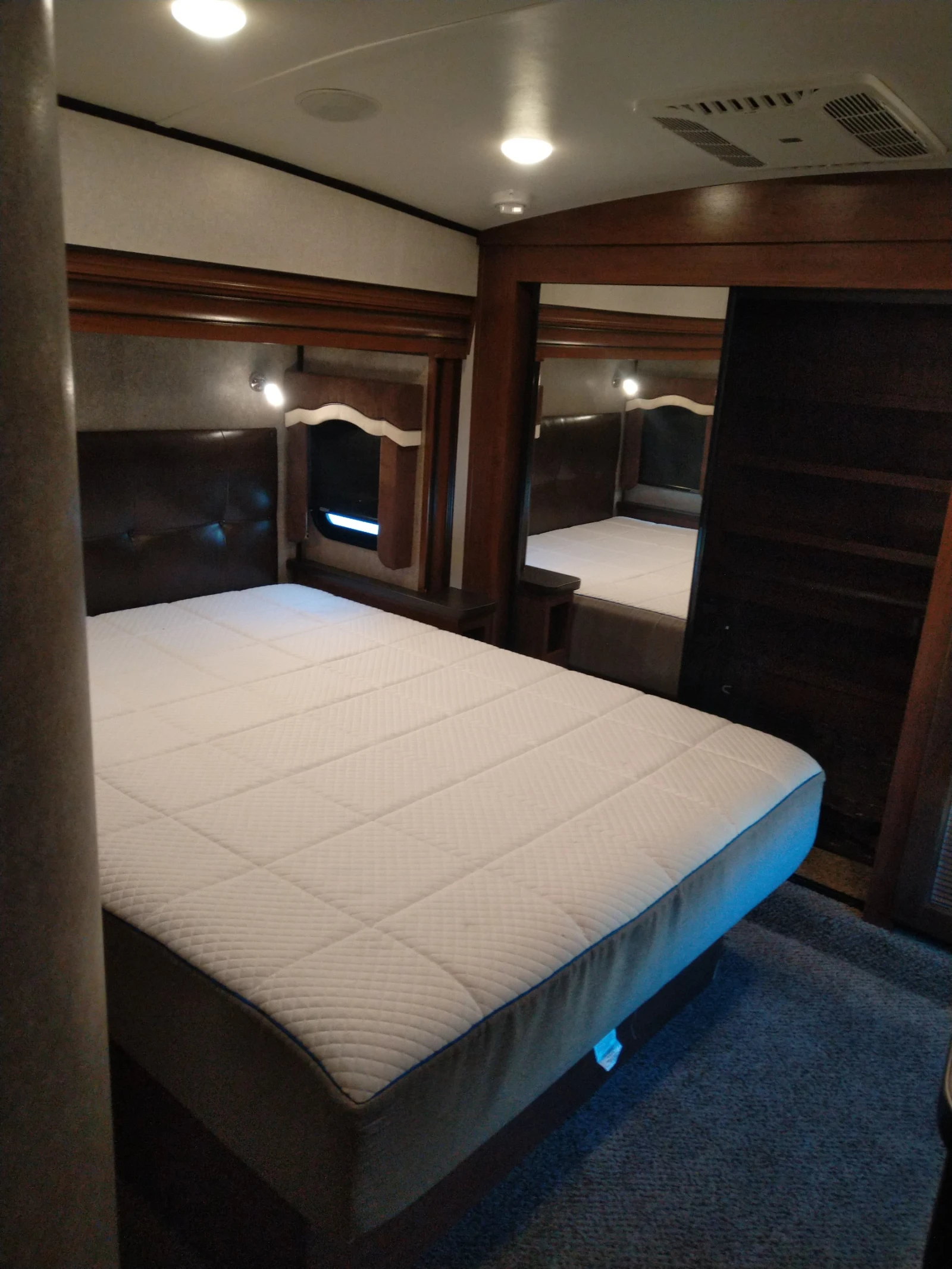 �������� Jayco North Point 377RLBH | Mobile.bg � ����������� 14