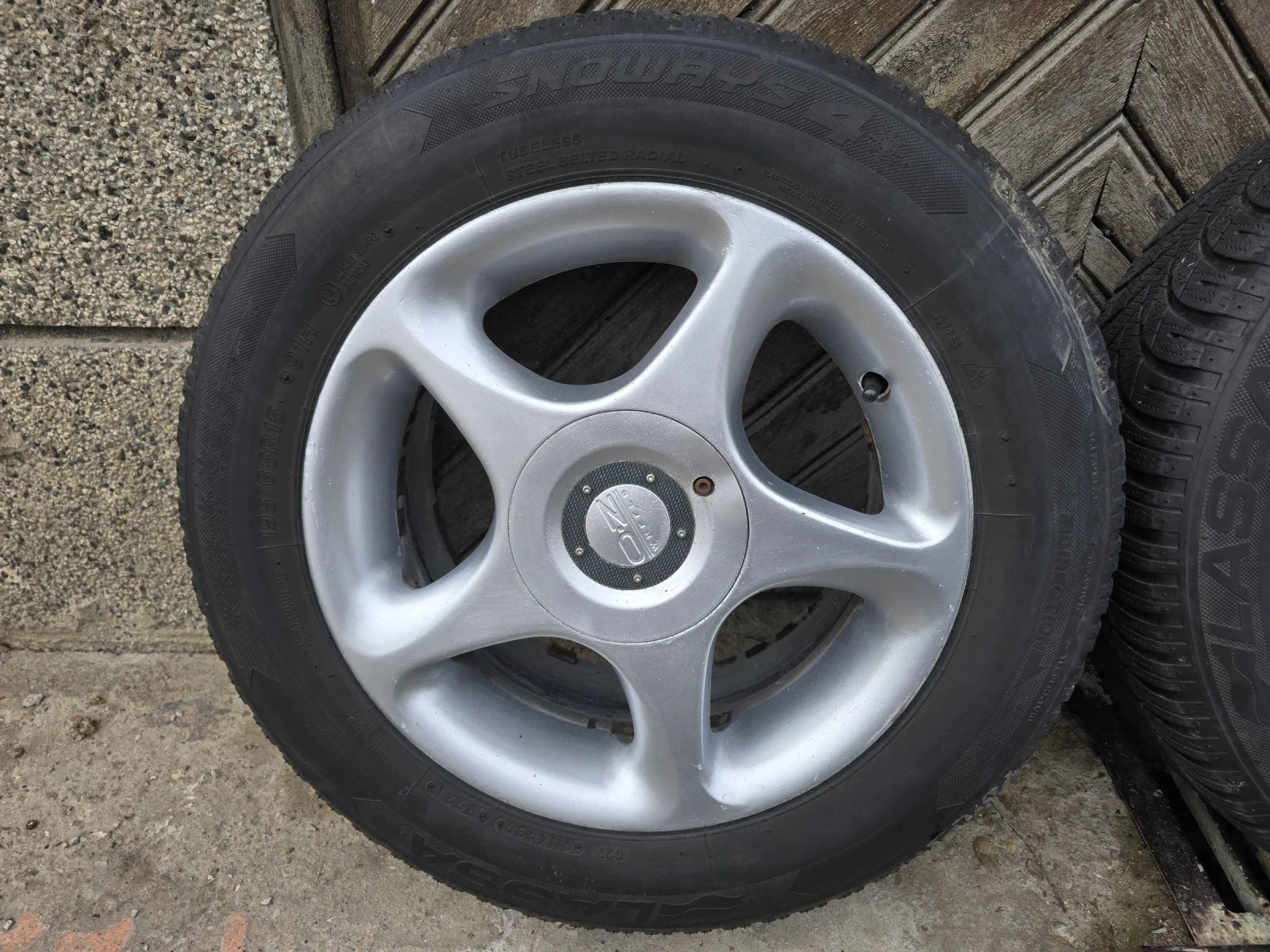    195/65R15  VW Passat | Mobile.bg   2