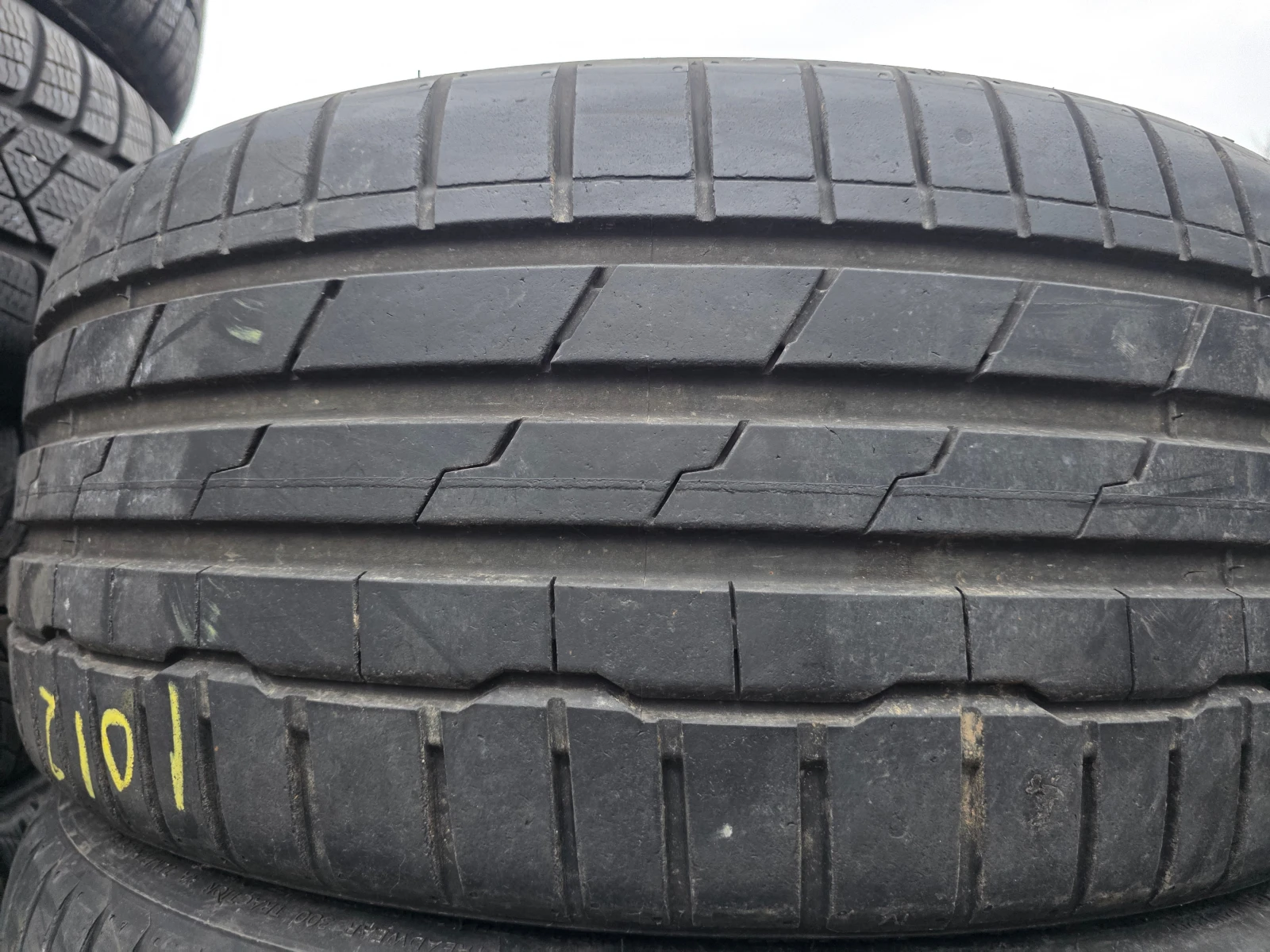 ���� 225/35R19 | Mobile.bg � ����������� 1