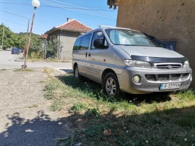 Hyundai Starex бартер 2.4i 4x2, снимка 1