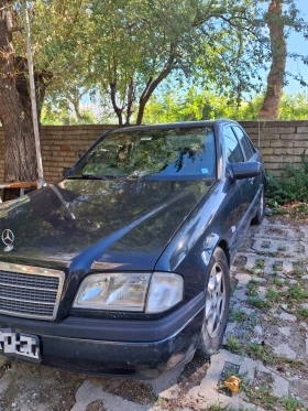 Mercedes-Benz C 180, снимка 1