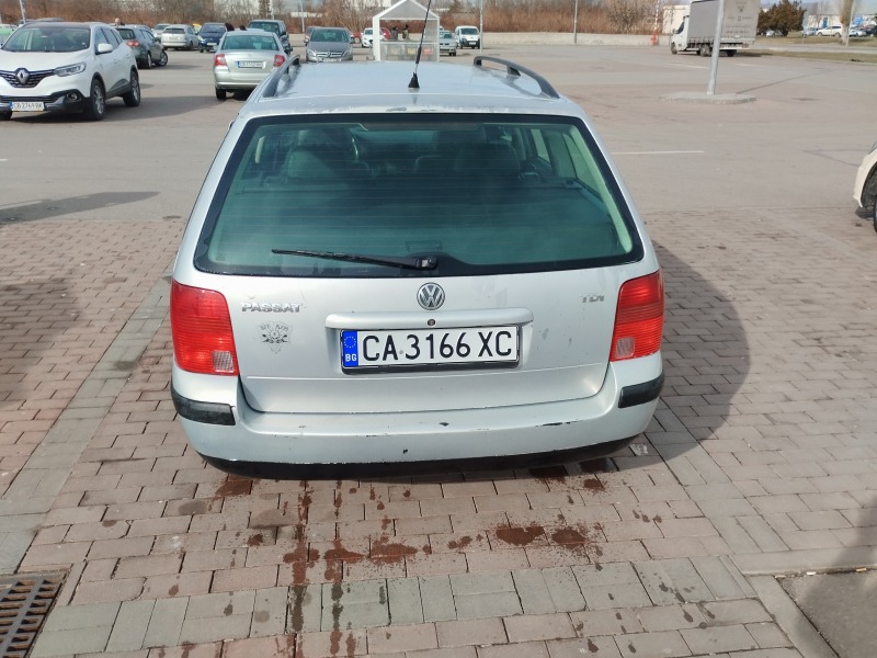 VW Passat 1.9, снимка 4 - Автомобили и джипове - 46414790