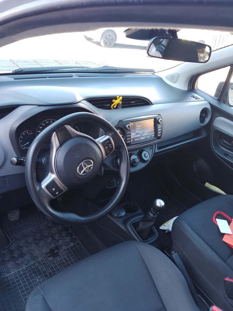 Toyota Yaris, снимка 4 - Автомобили и джипове - 47812798