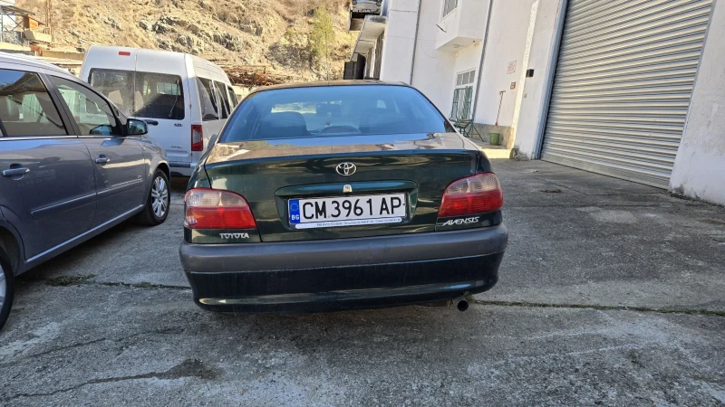 Toyota Avensis 1.6, снимка 5 - Автомобили и джипове - 49400943