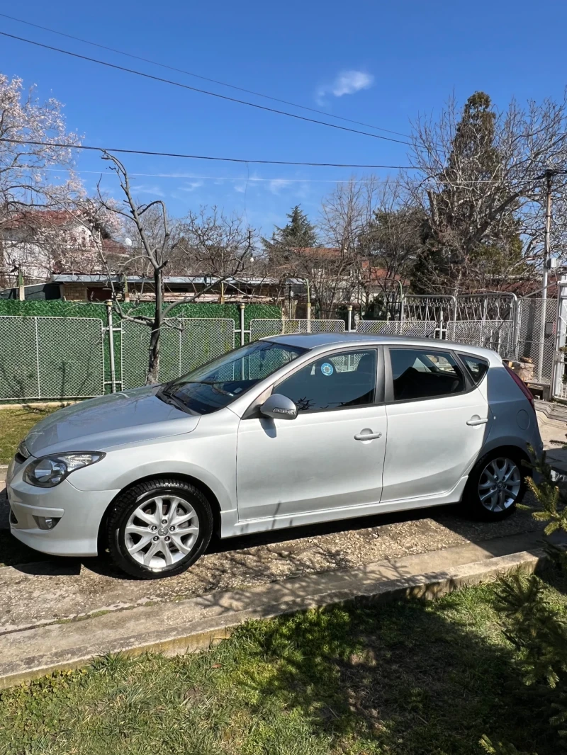 Hyundai I30 1.4, снимка 3 - Автомобили и джипове - 49420200